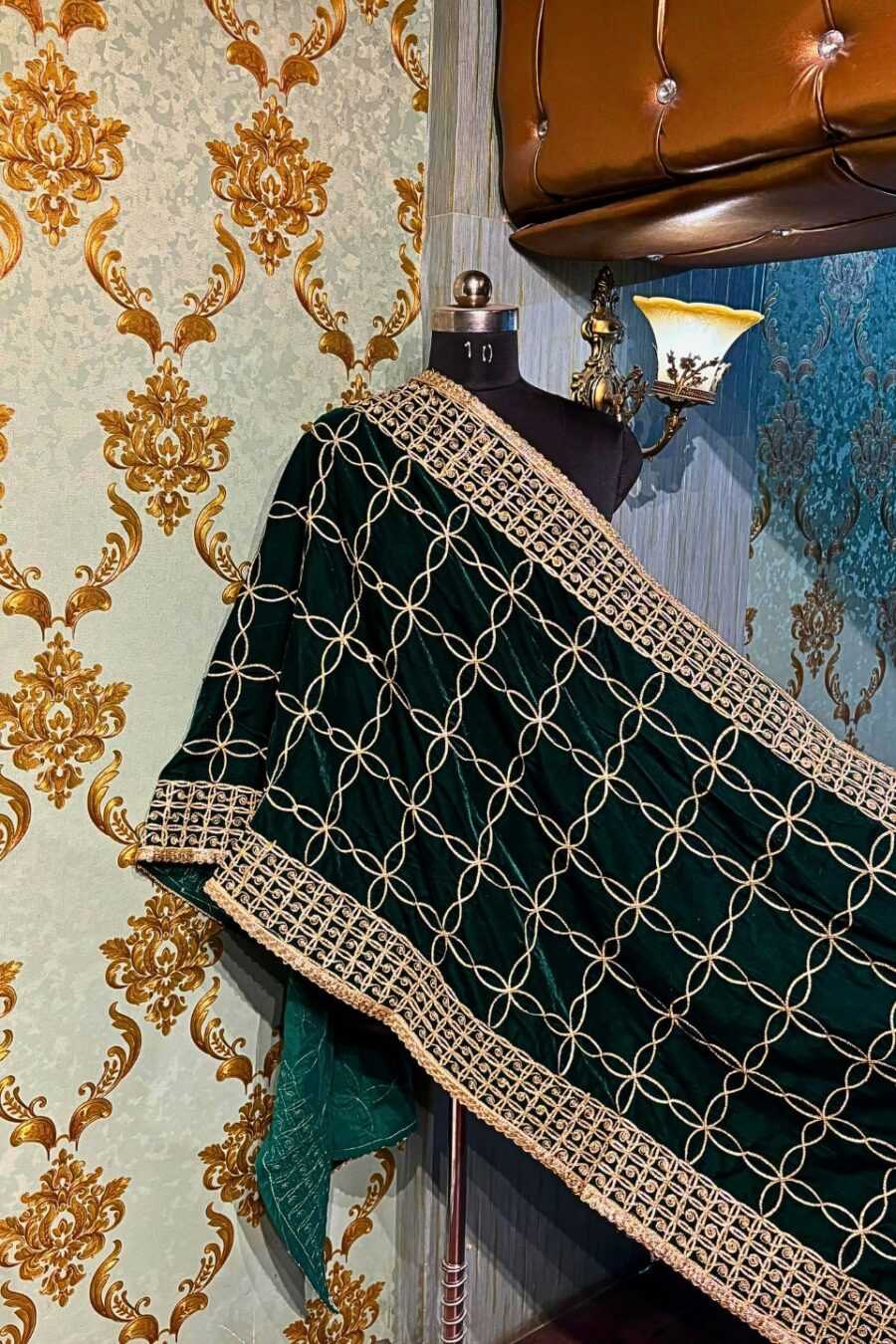 𝗤𝗨𝗠𝗔𝗦𝗛 𝗦𝗵𝗮𝘄𝗹𝘀: Green Embroidered Velvet Shawl - Image 3